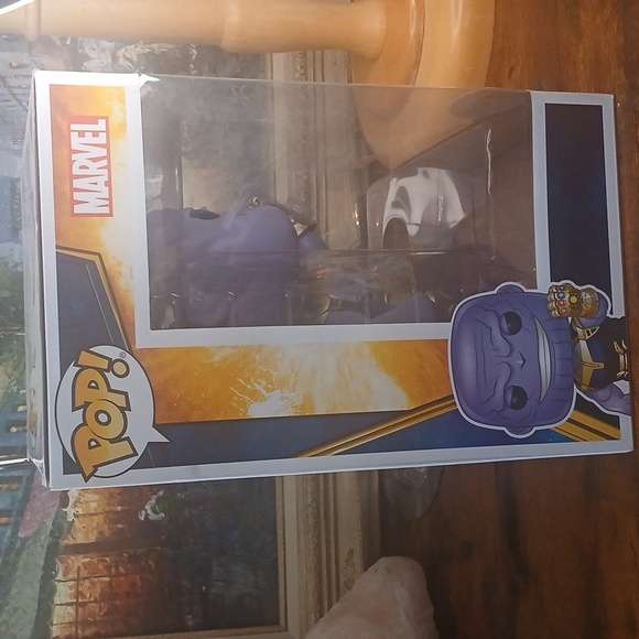 HUGE BOX X LARGE SIZE Funko Pop Thanos with Infinity Gauntle - Picture 7 of 8